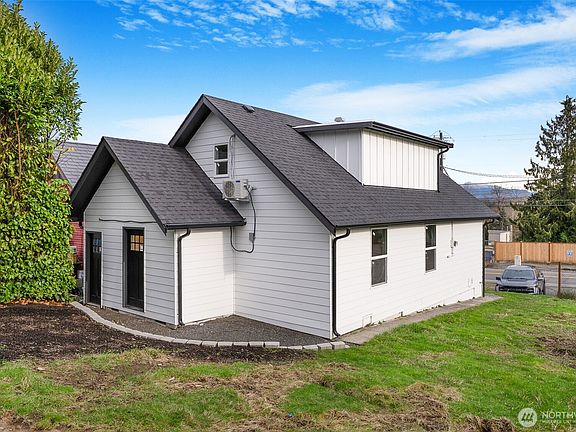 4th image of 5310 S 2nd Avenue #A