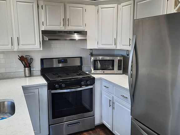 5th image of 5200 20th St N