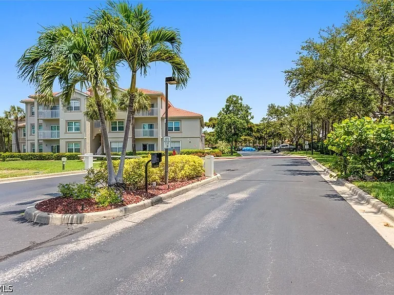 15590 Ocean Walk Cir #102 — Photo 33