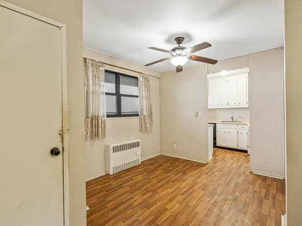 90-50 Union Turnpike image 9 of 23