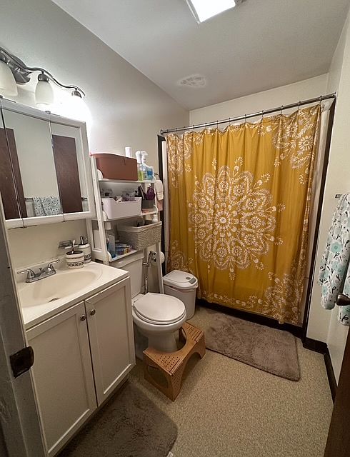 bathroom layout of occupied unit
