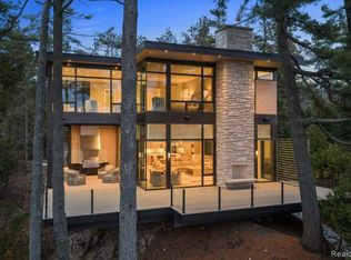 3087 Forrest Ave, Harbor Springs, MI 49740