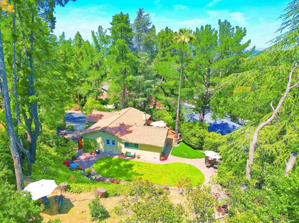 911 Sousa Dr, Walnut Creek, CA 94597