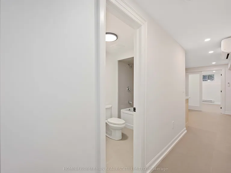 861 Ossington Ave #LOWER — Photo 10