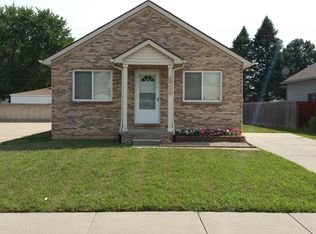 20450 E 14 Mile Rd, Roseville, MI 48066