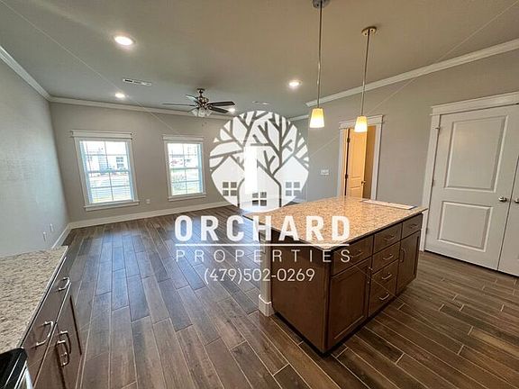 2nd image of 3018 N Conway Dr