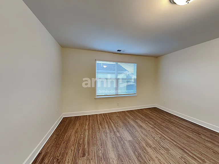 4329 Longfellow Dr — Photo 25