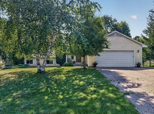 6432 Mere Dr, Eden Prairie, MN 55346