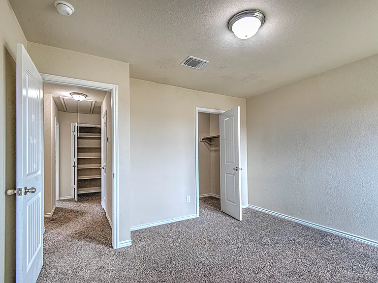 6107 Lavaca Dr — Photo 31