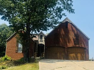 995 Mule Barn Dr, Cape Fair, MO 65624