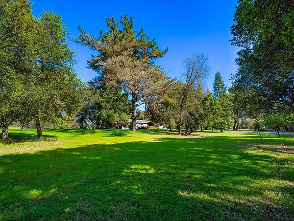 3rd image of 510 Westside Road