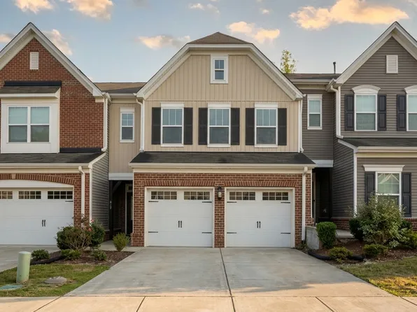 610 Historic Dr, Hillsborough, NC 27278