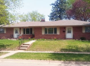 2204 Denver Dr, Rockford, IL 61108