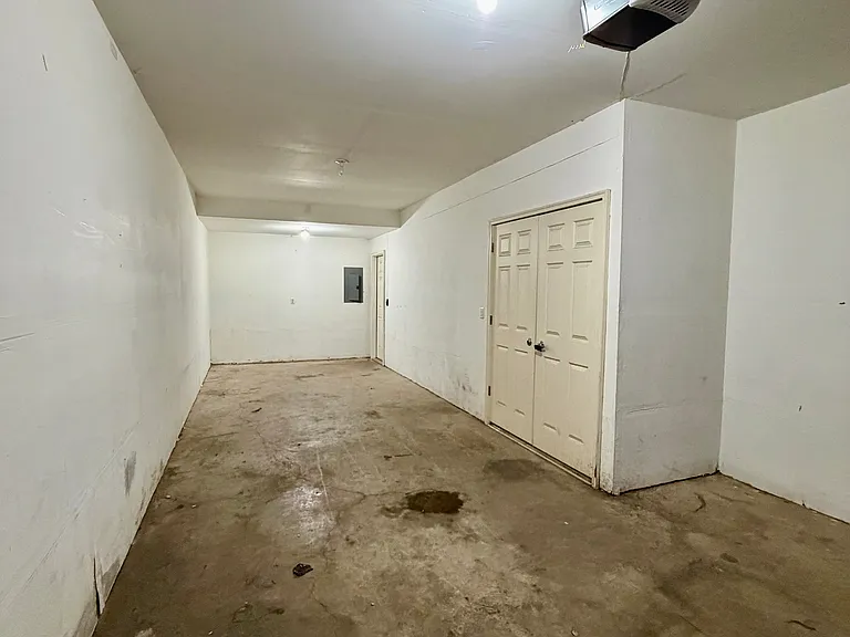 9404 Ashbury Cir #103 — Photo 15
