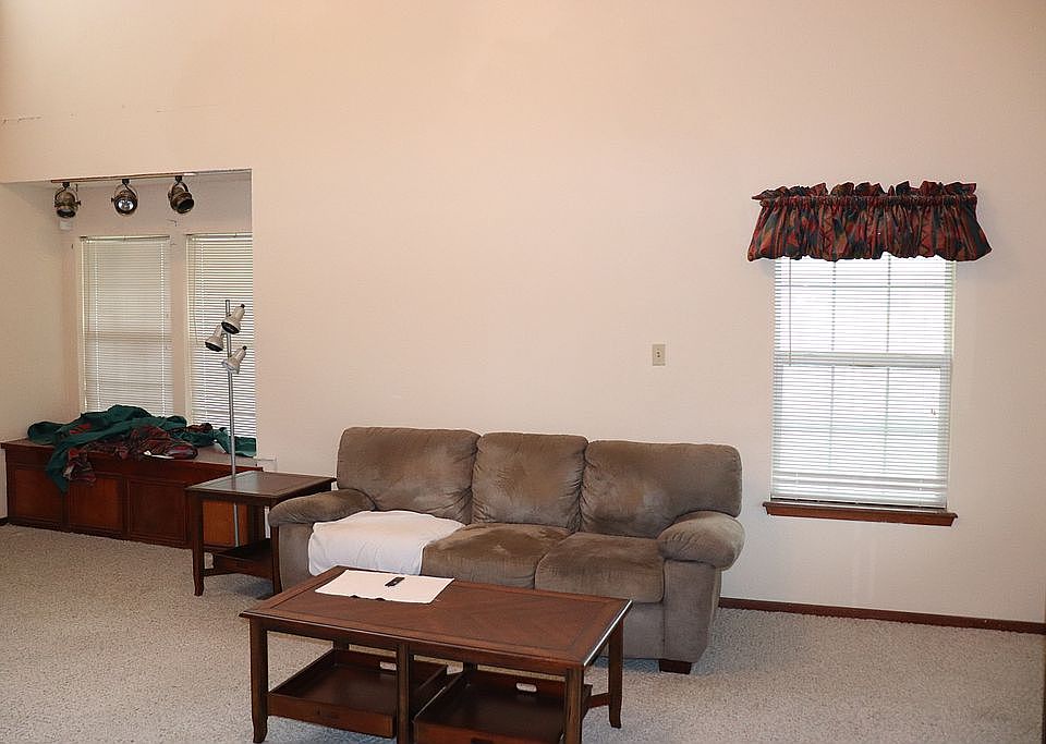 1st image of 6710 Hunt Dr