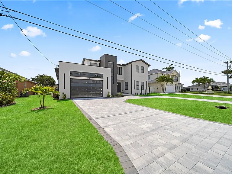 2636 Surfside Blvd — Photo 8