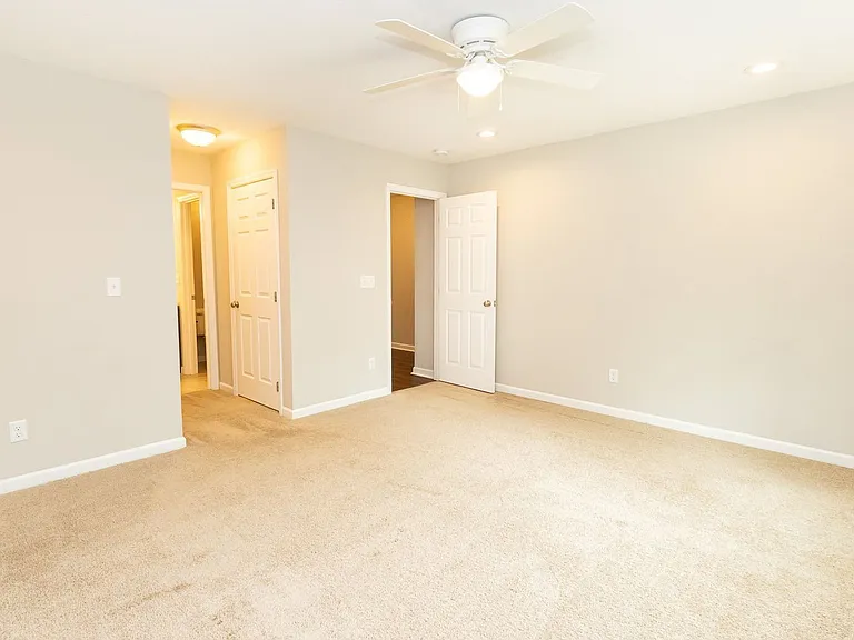2106 Duncan Ave #104 — Photo 9