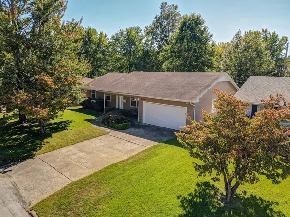 2134 E Madison Street, Springfield, MO 65802