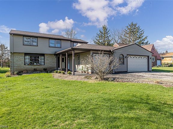 2nd image of 490 Mapleview Dr