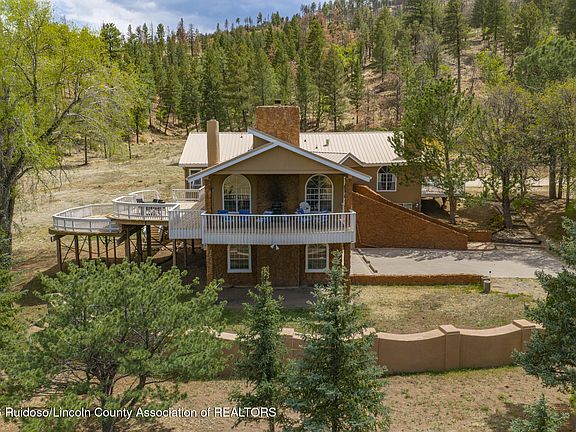2nd image of 198 Eagle Creek Canyon Rd