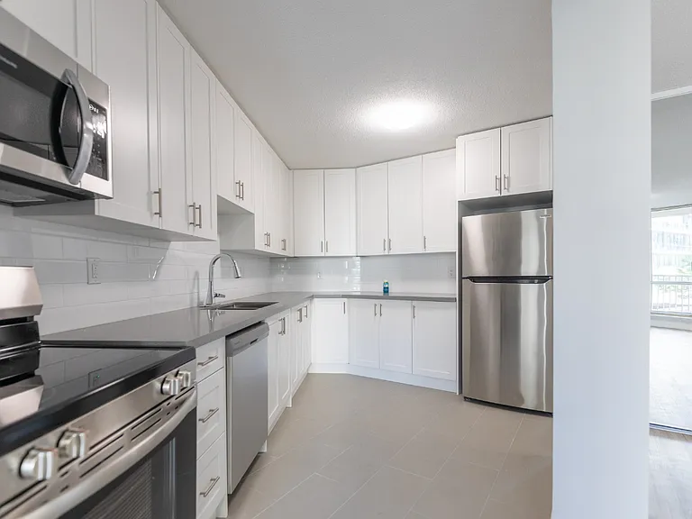 75 Eastdale Ave — Photo 39