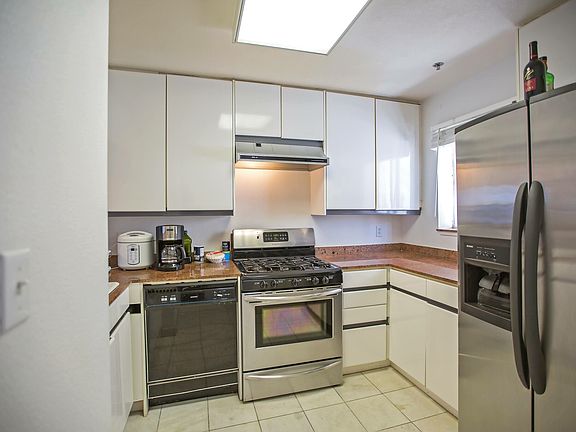 3rd image of 1168 Eddy St #D4