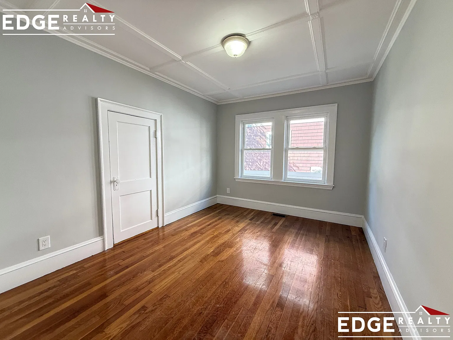 3 bed, 1.0 bath, $3,600 — Photo 3