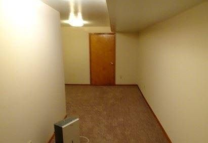 4th image of 725 Saint Clair Ave NW