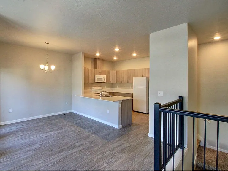 4260 N Reed Ln — Photo 3
