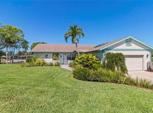 5016 Mangrove Point Rd, Bradenton, FL 34210