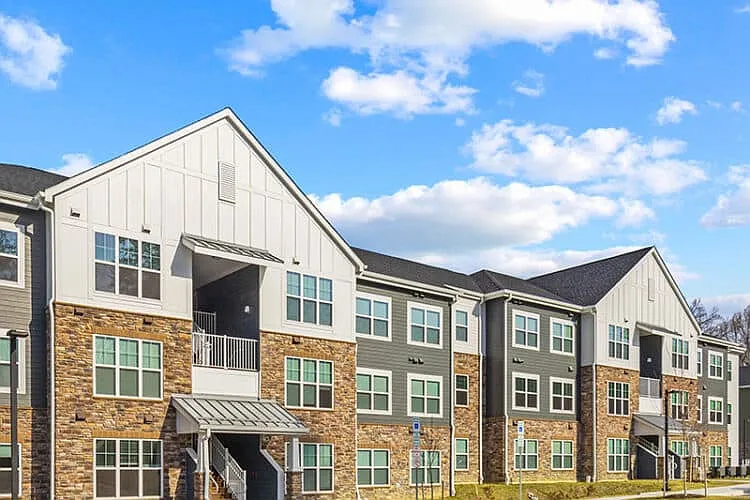 Eagle Park Village — Photo 3