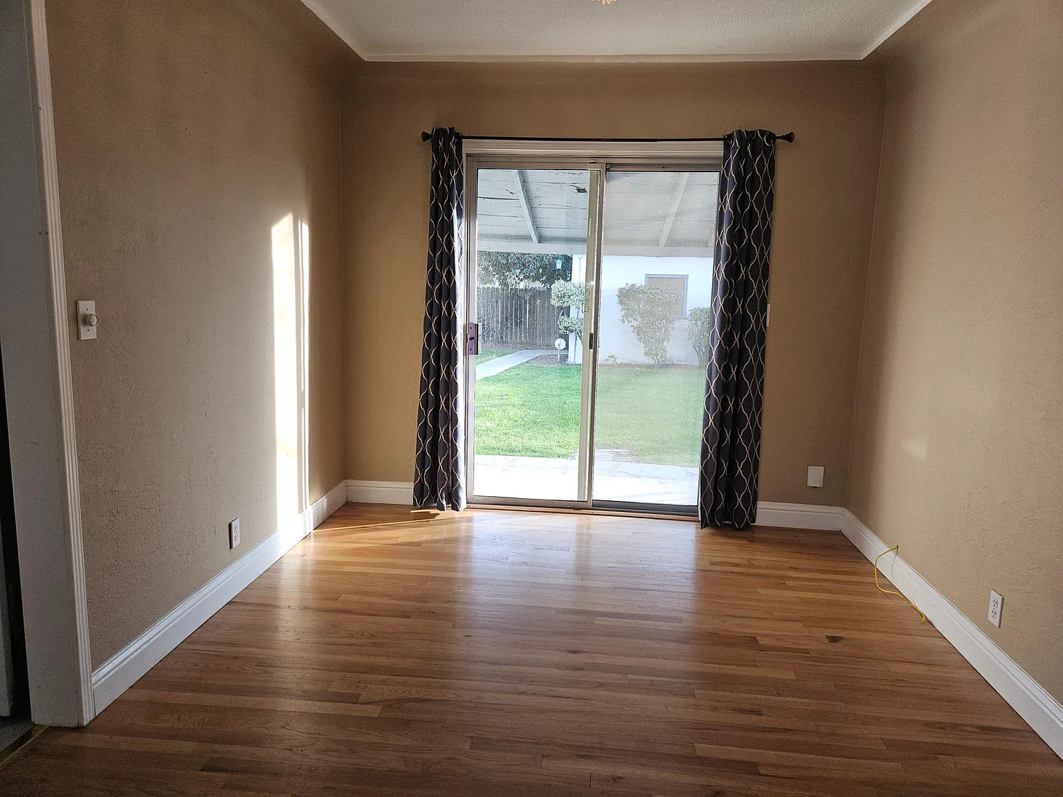 2 bed, 1060 sqft, $1,695 — Photo 4