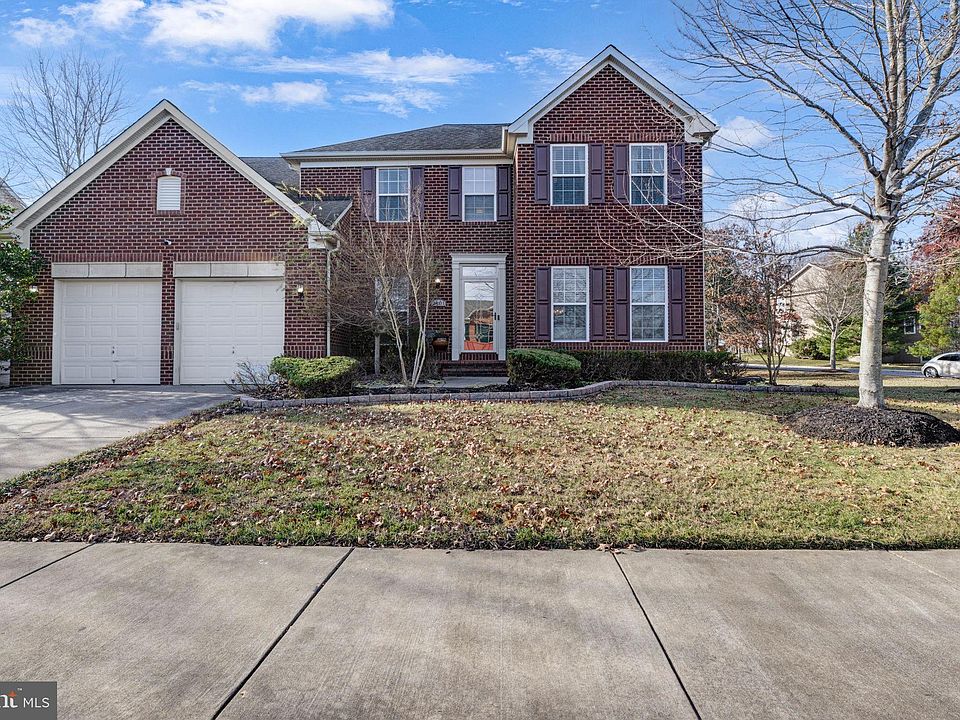 1st image of 2401 Lake Forest Dr