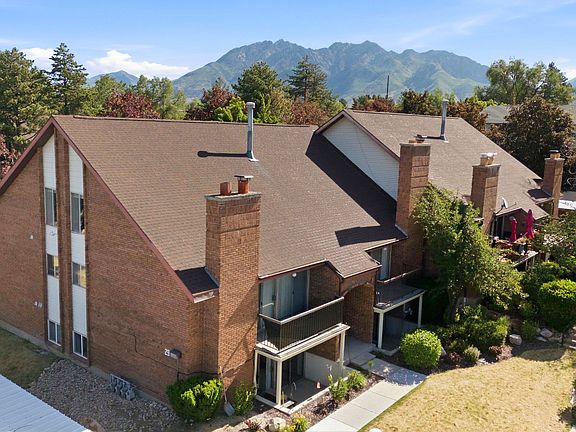 2nd image of 1176 E Cottonwood Dr