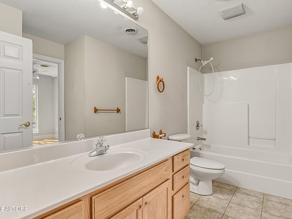 5th image of 10217 Poppy Ln