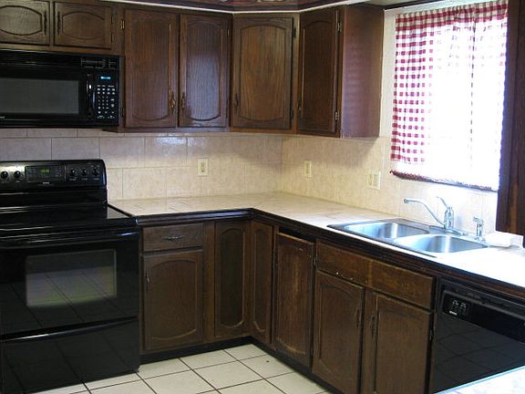 5th image of 23 N Tupelo Cir