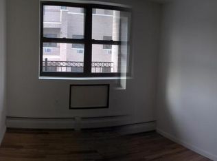 3729 31st St, Long Island City, NY 11101