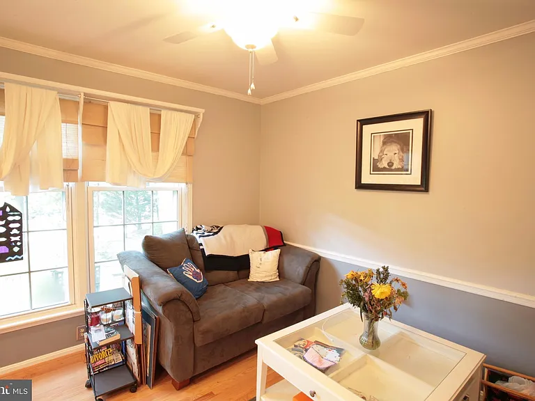 1724 Dana St — Photo 6