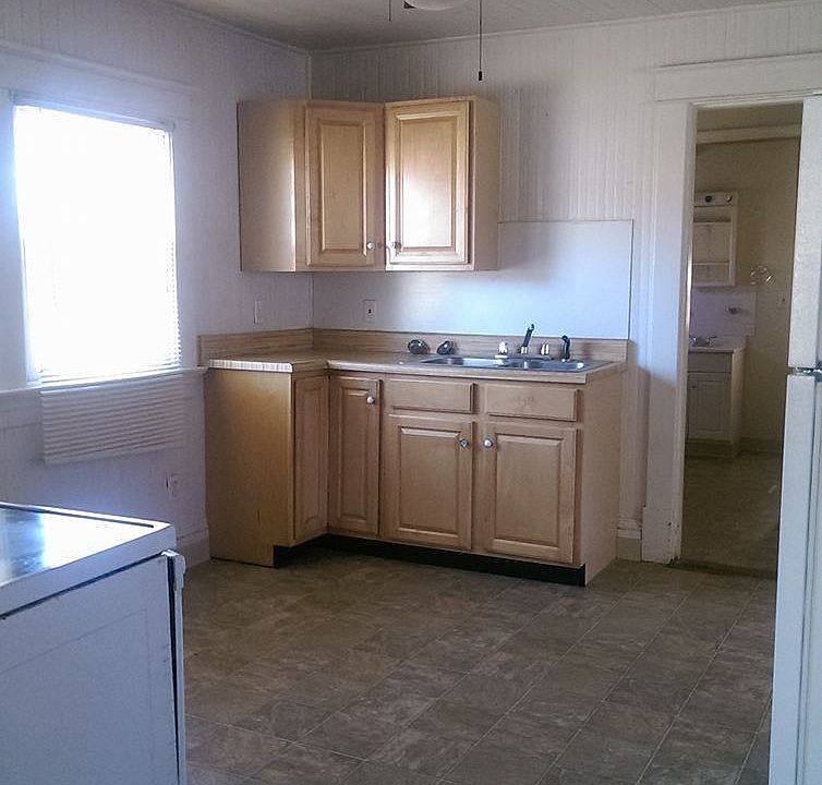 1st image of 3237 Maryland Ave
