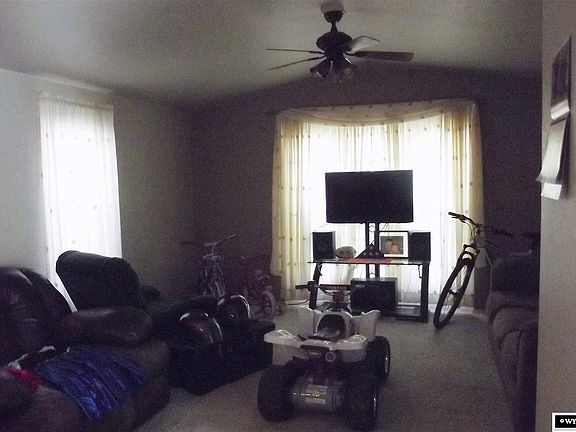 3rd image of 1601 E F St Lot 75