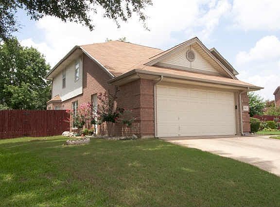 2nd image of 2901 Clairemont Ln