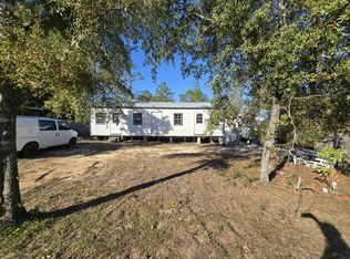 261 E Jonquil Ave, Defuniak Springs, FL 32433