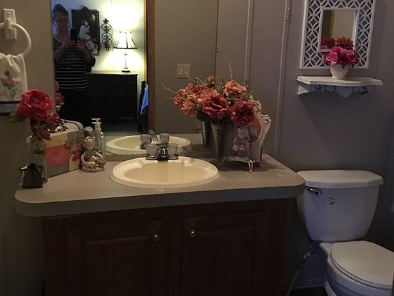3rd image of 816 Saint Moritz Dr #112