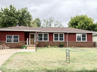 422 Northcutt Dr, Lindsay, OK 73052