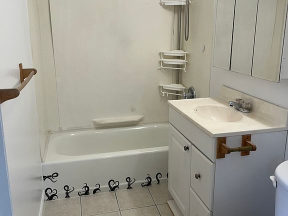 5th image of 211 Westchester Ave Floor 2