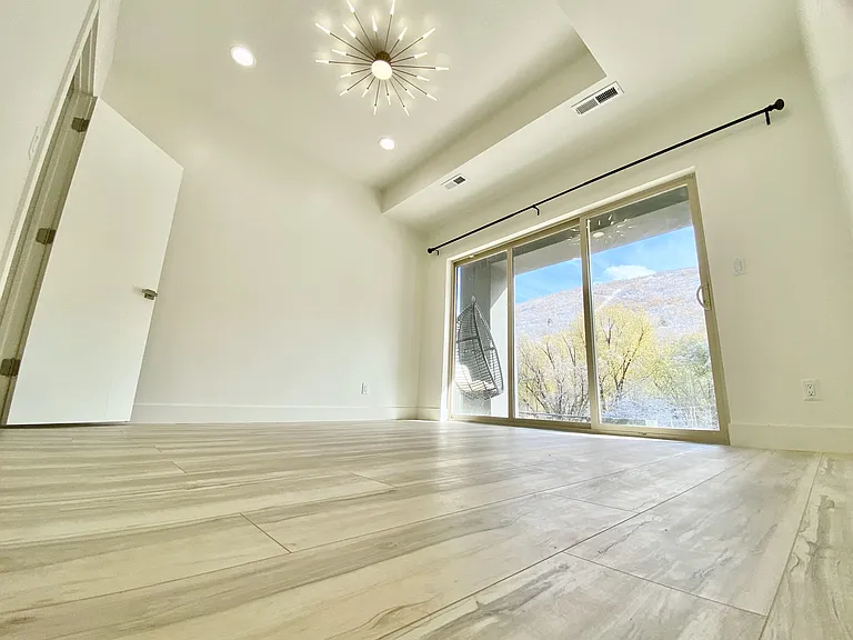6025 E Emigration Canyon Rd — Photo 5
