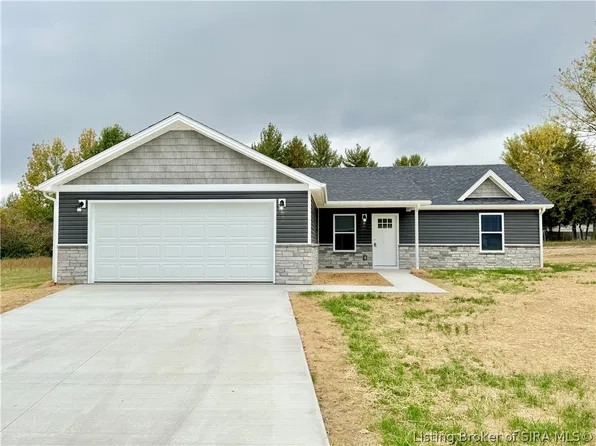 1236 Ironwood Pass Avenue, Scottsburg, IN 47170
