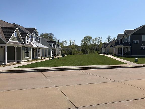 4th image of 2536 Walden Blvd