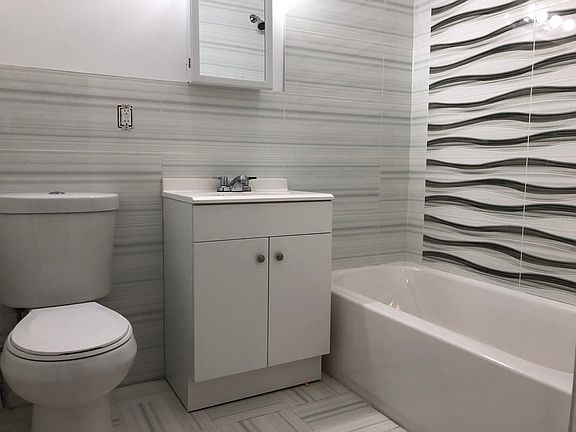 4th image of 176 Mallory Ave #1Q
