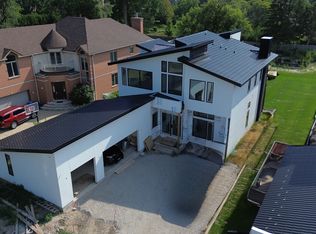 795 Greenwood Rd, Northbrook, IL 60062